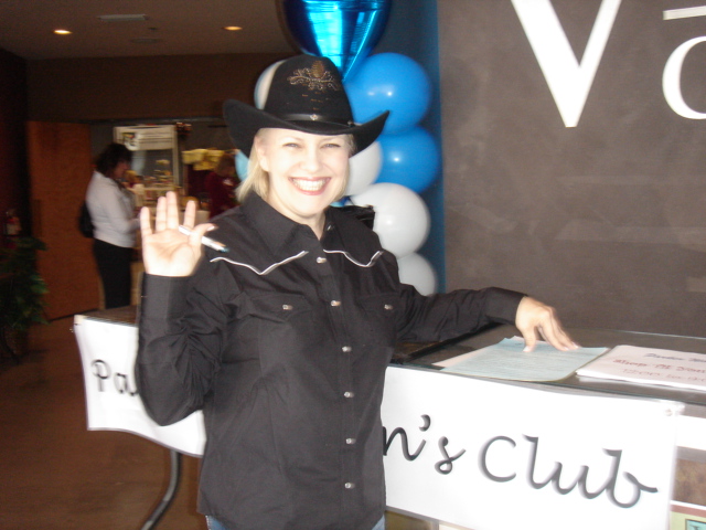 PWC Shop til You Drop2011041